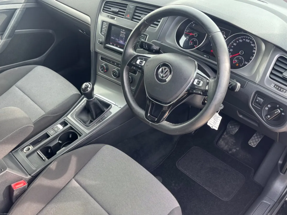 Volkswagen Golf TRENDLINE 1.6 TDI MANUAL 5SPEED 5D - Image 2