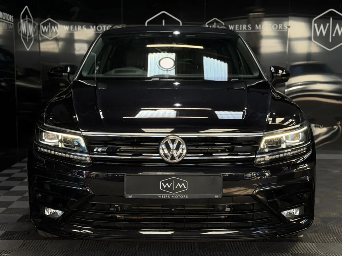 Volkswagen Tiguan 4 MOTION//AUTOMATIC//R-LINE//ONL - Image 4