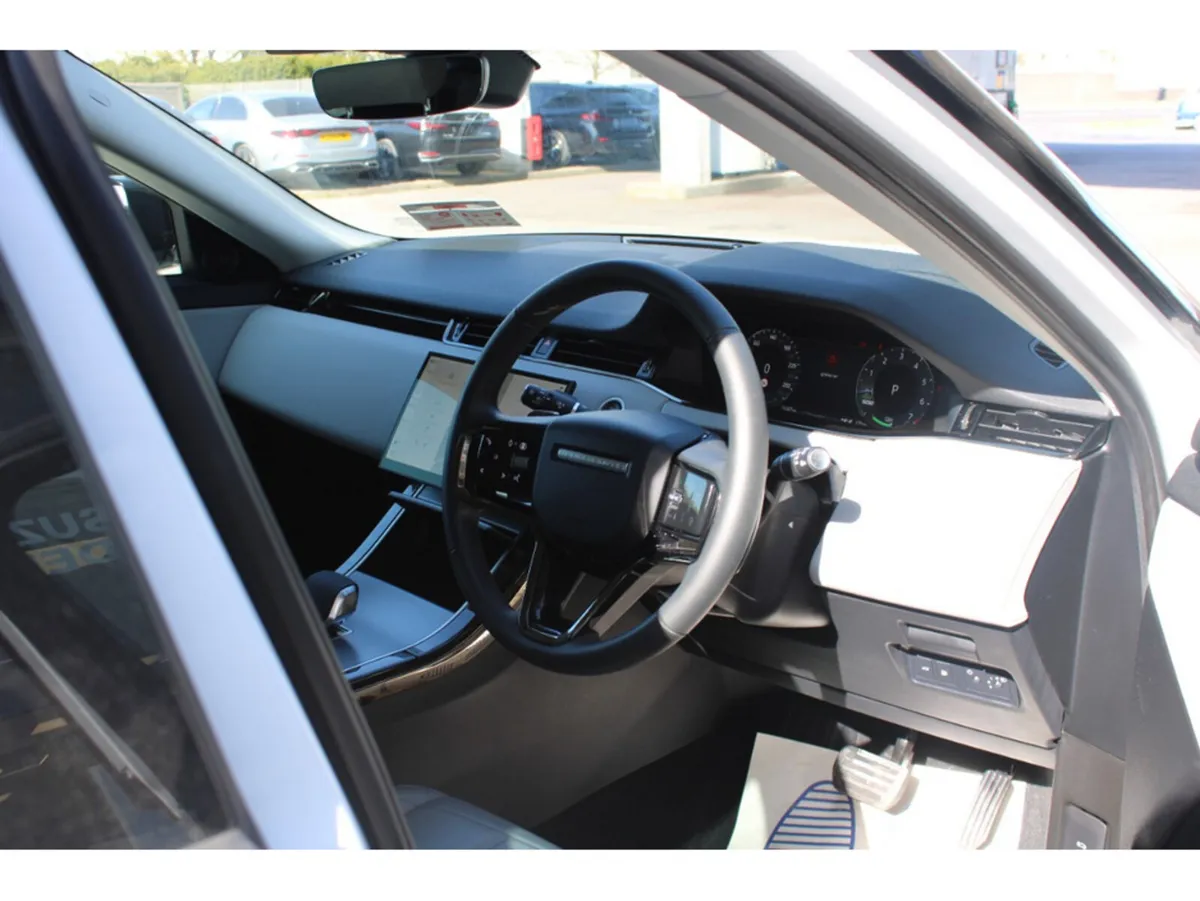 Land Rover Range Rover Evoque 1.5 P300E 4WD S Mode - Image 2