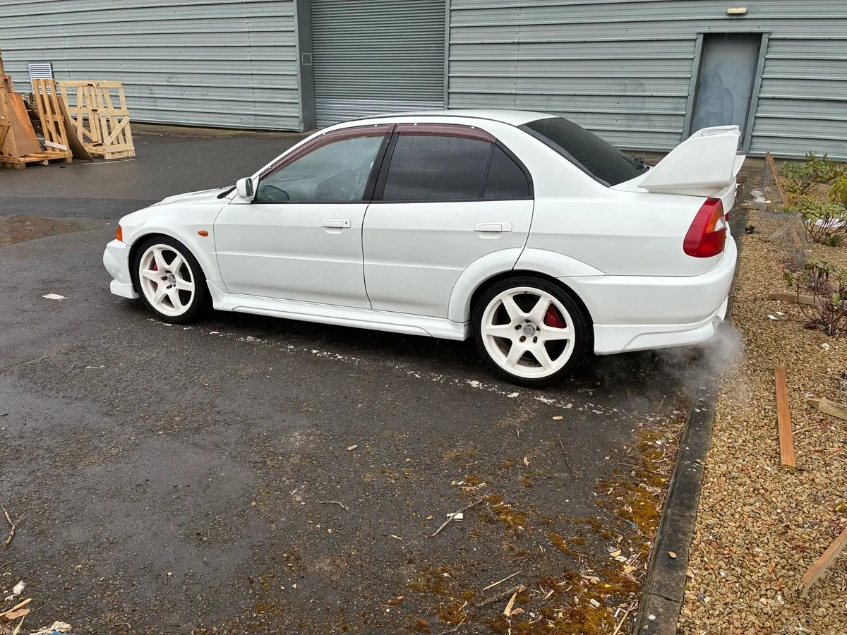 Mitsubishi Lancer Evo - Image 4