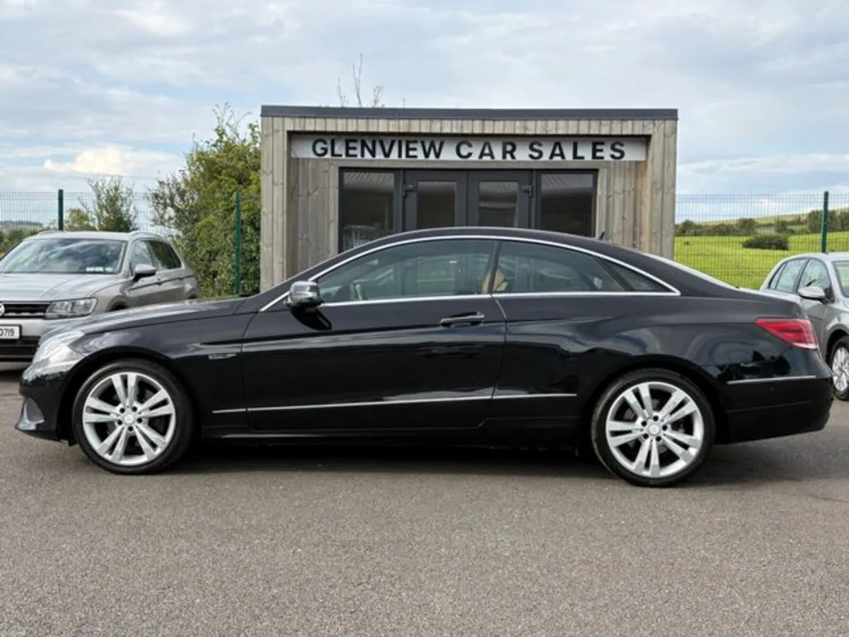 Mercedes-Benz E-Class E220 - IMMACULATE - Image 4