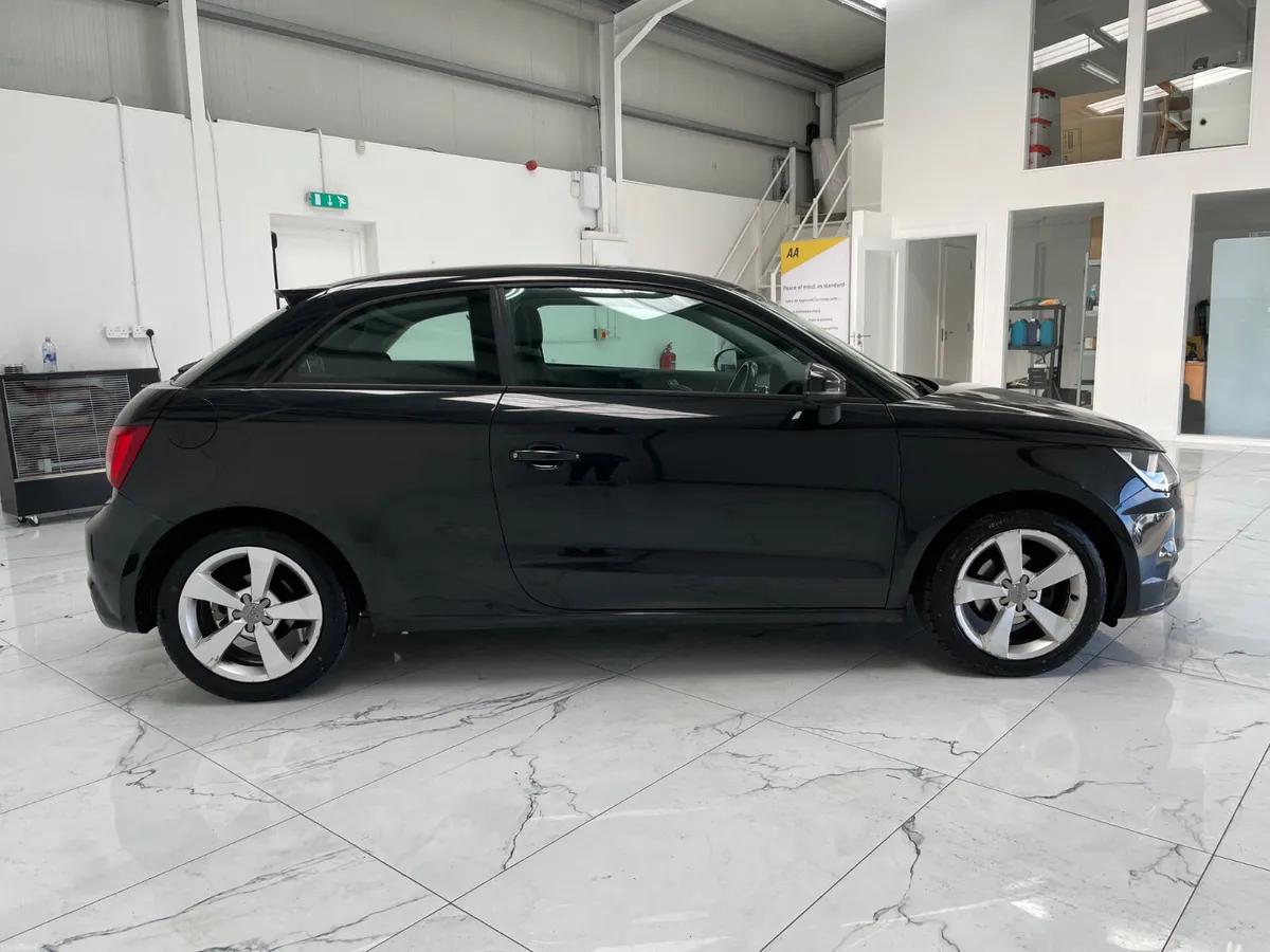 Audi A1 2016 - Image 2