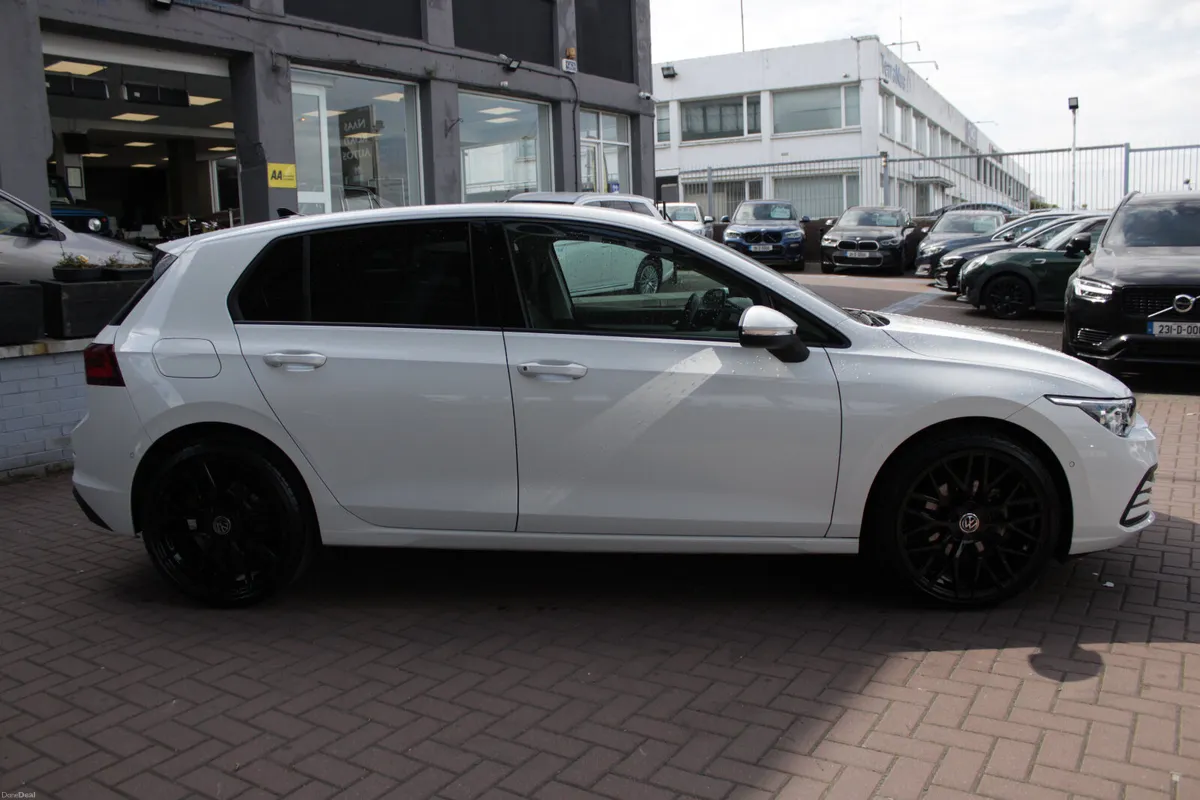 1,0TSI  COMFORTLINE PLUS 5DR HATCHBACK AUTOMATIC / - Image 3