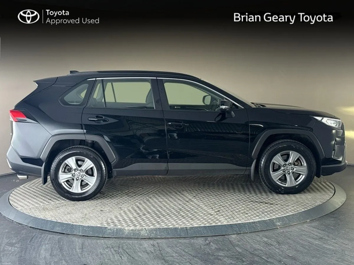Toyota RAV4 HYBRID LUNA - Image 3