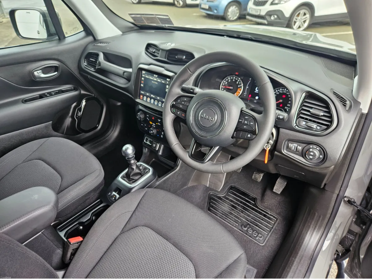 Jeep Renegade NIGHT EAGLE 1.0 T3 5DR - Image 3