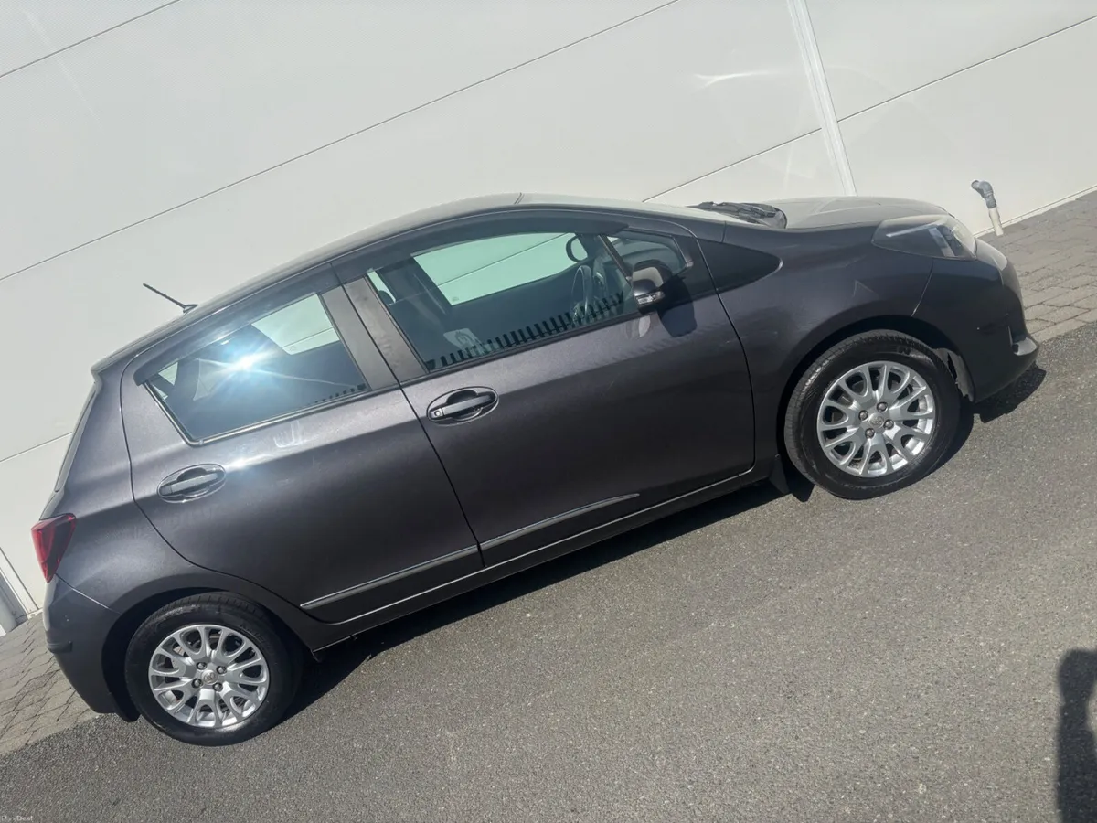 2016 TOYOTA YARIS 1.33i 5D A/T NEW NCT - Image 3