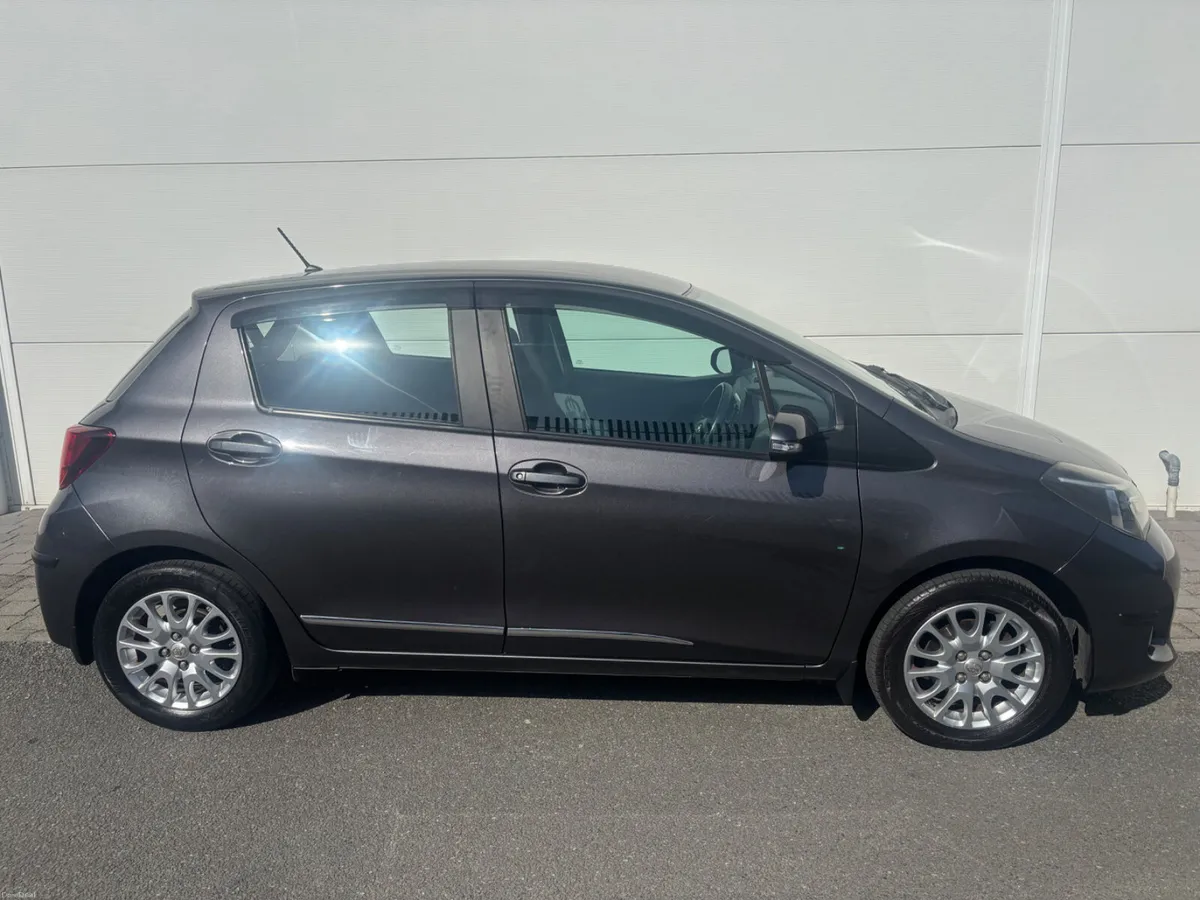 2016 TOYOTA YARIS 1.33i 5D A/T NEW NCT - Image 4