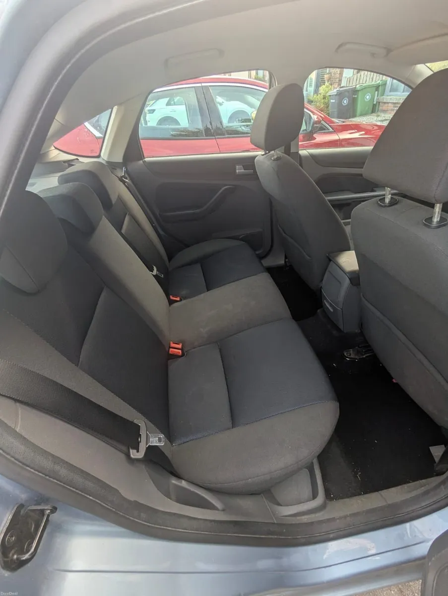 Ford Focus 2007 - Image 2