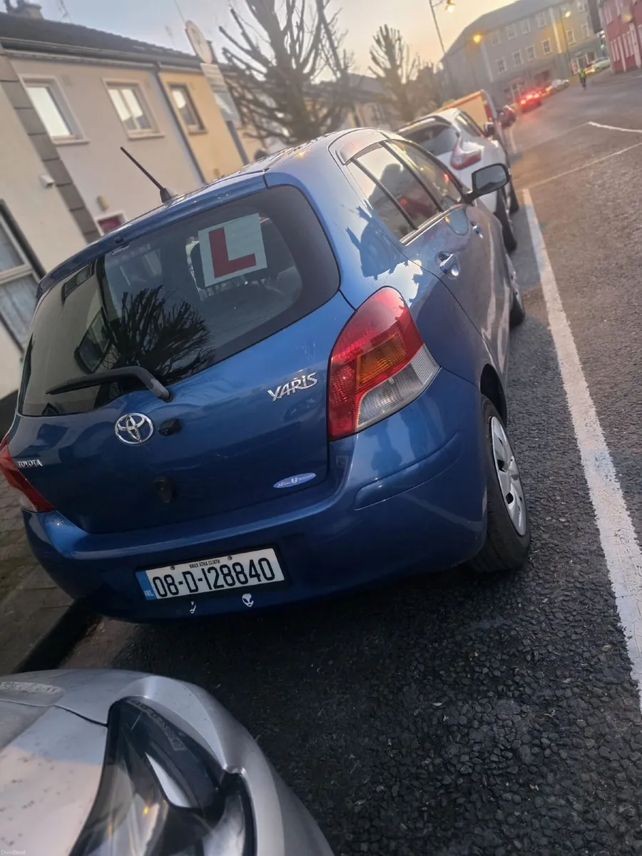 Toyota Vitz 2008 - Image 2