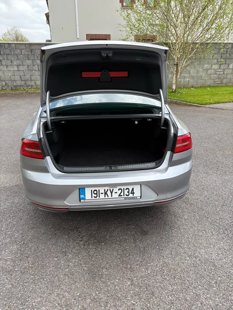 191 VW Passat Highline 2.0 TDI - Image 3