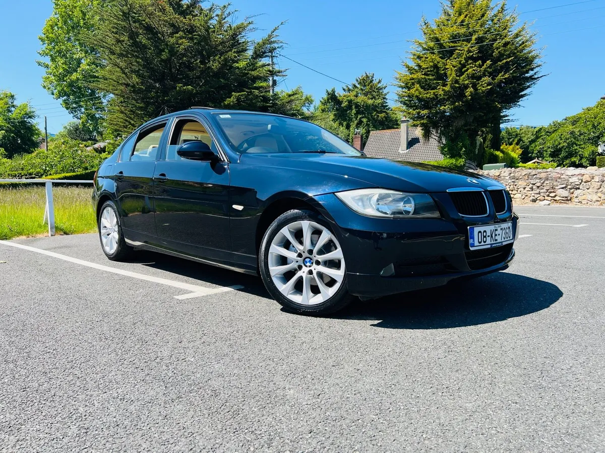 BMW 320i AUTO - Image 2