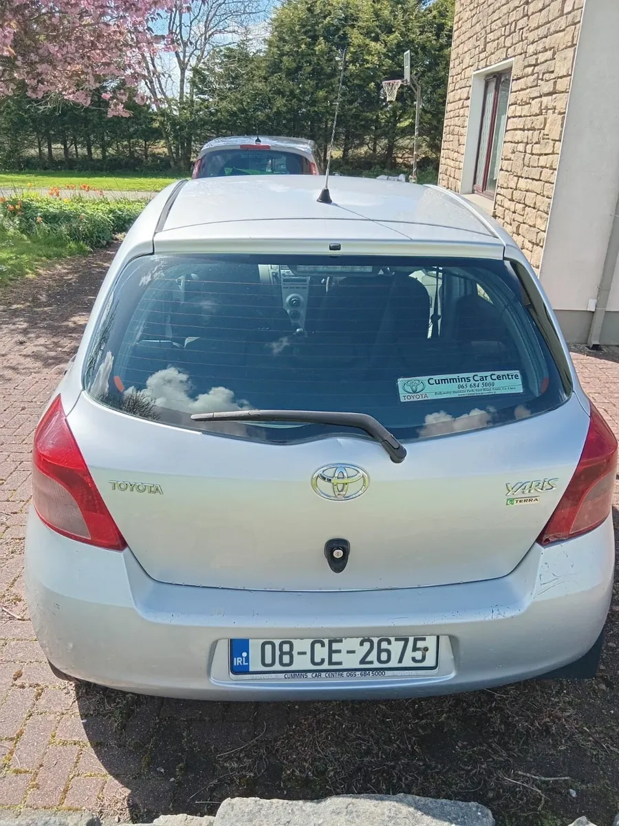 Toyota Yaris 2008 - Image 2