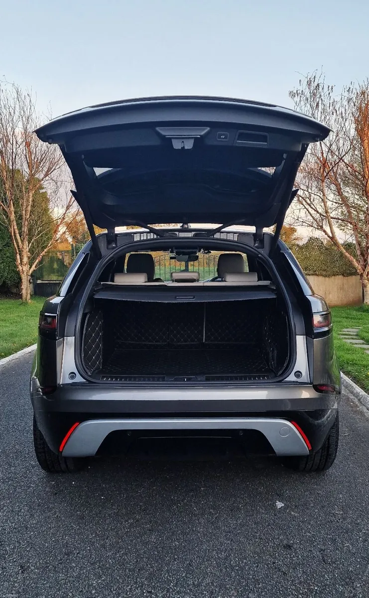 For Sale 2019/2 Range Rover Velar R-Dinamic S - Image 3