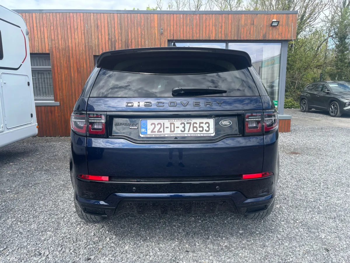 Land Rover Discovery 2022 - Image 4