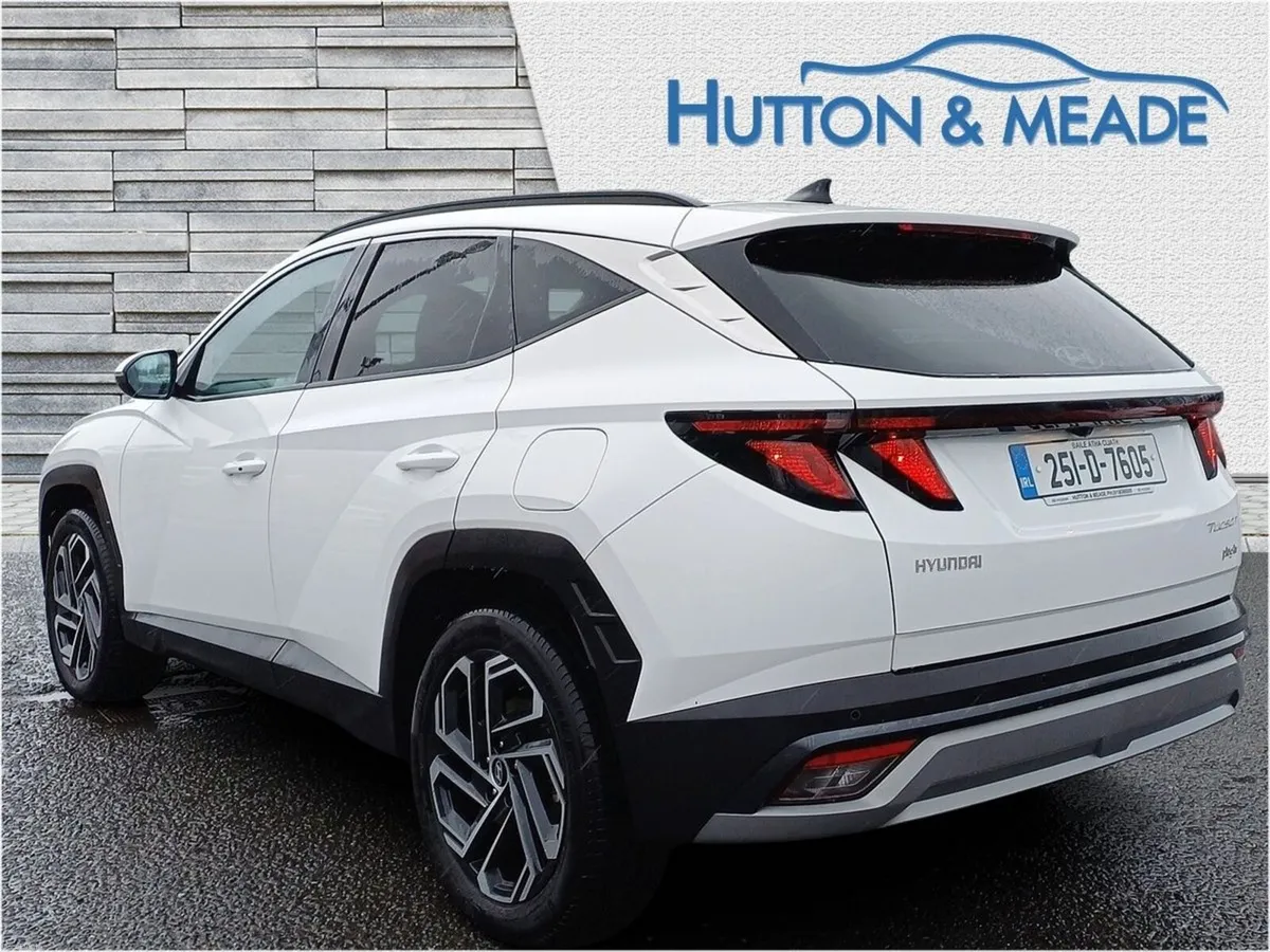 Hyundai Tucson Executive PHEV 1.6 Petrol 5dr - Image 3