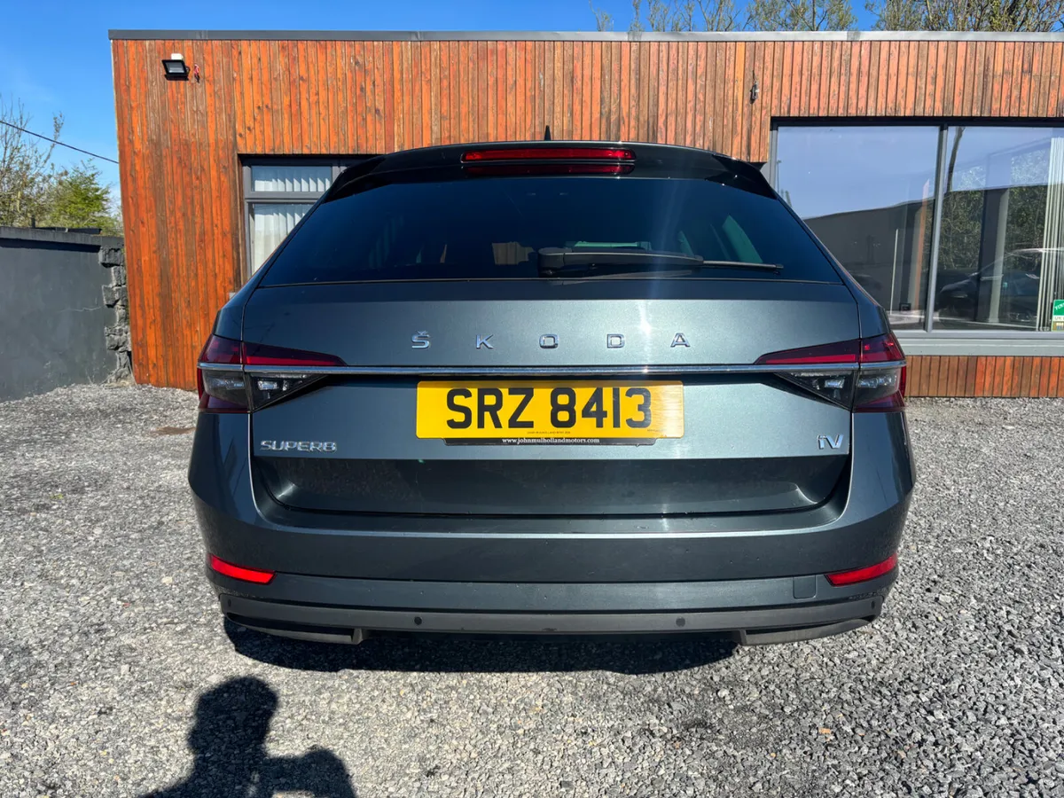 Skoda Superb 2022 - Image 4