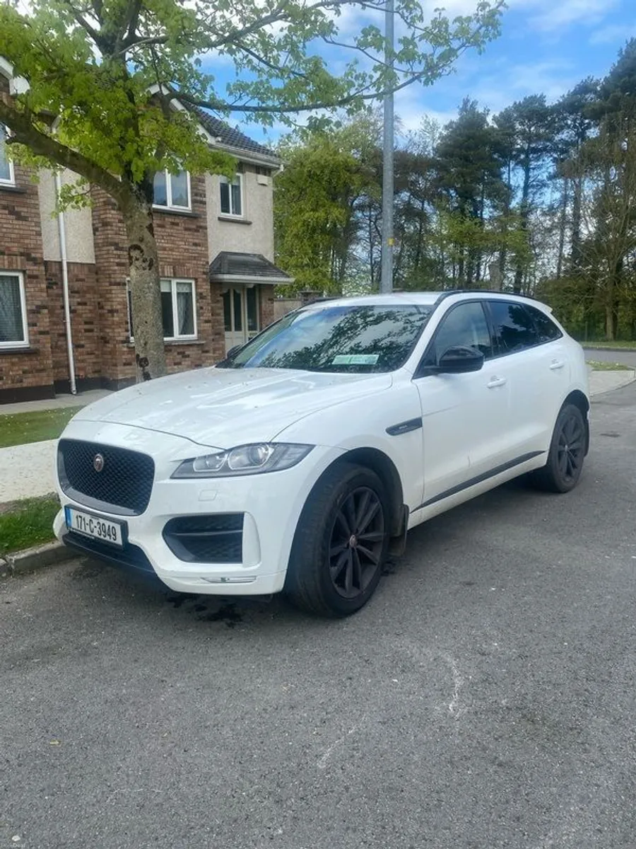 2017 Jaguar F-pace NON RUNNER - Image 1