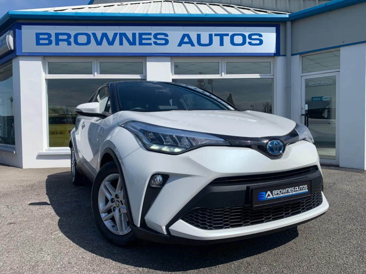 2023 Toyota C-HR I-Con low mileage - Image 4