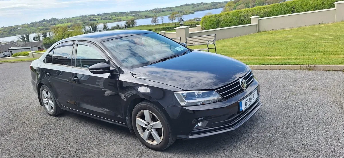 Volkswagen Jetta 2018 - Image 3