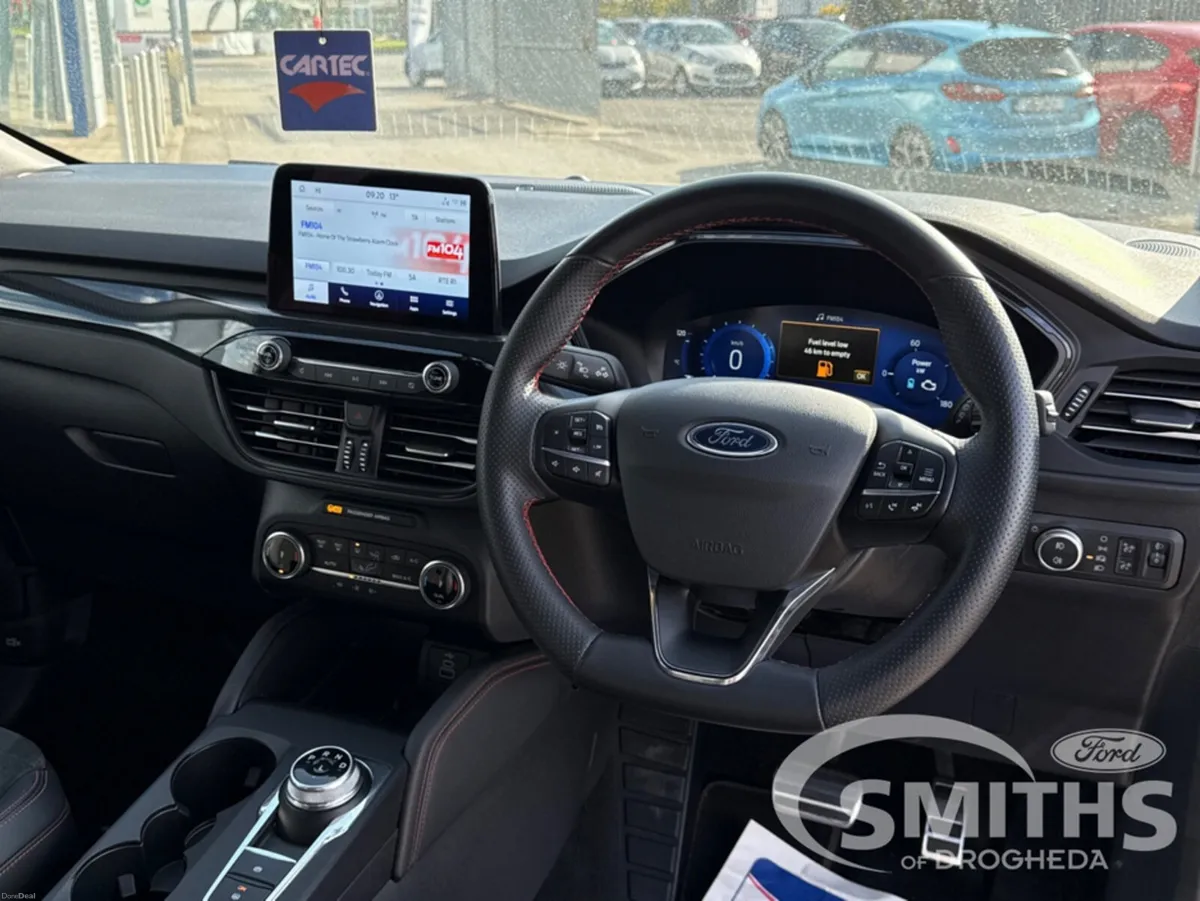 Ford Kuga ST-LINE X 2.5 PHEV - Image 2