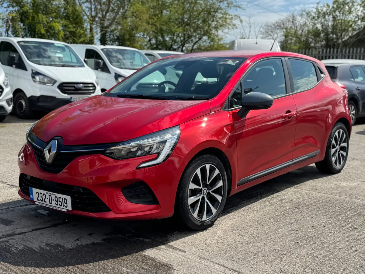 RENAULT CLIO AUTOMATIC “NCT UNTIL 07/2027”  2023 - Image 3