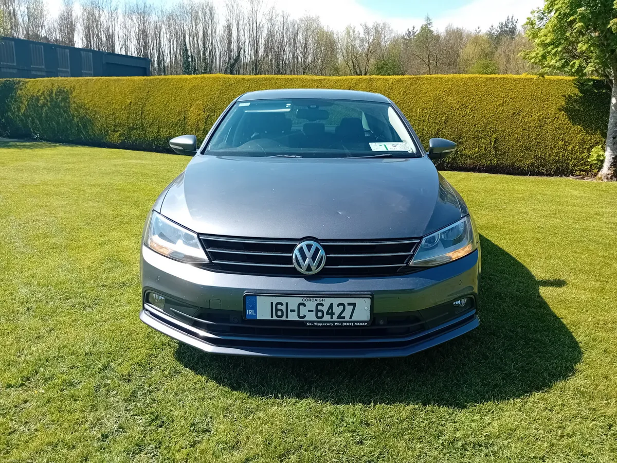 Volkswagen Jetta 2016 - Image 2