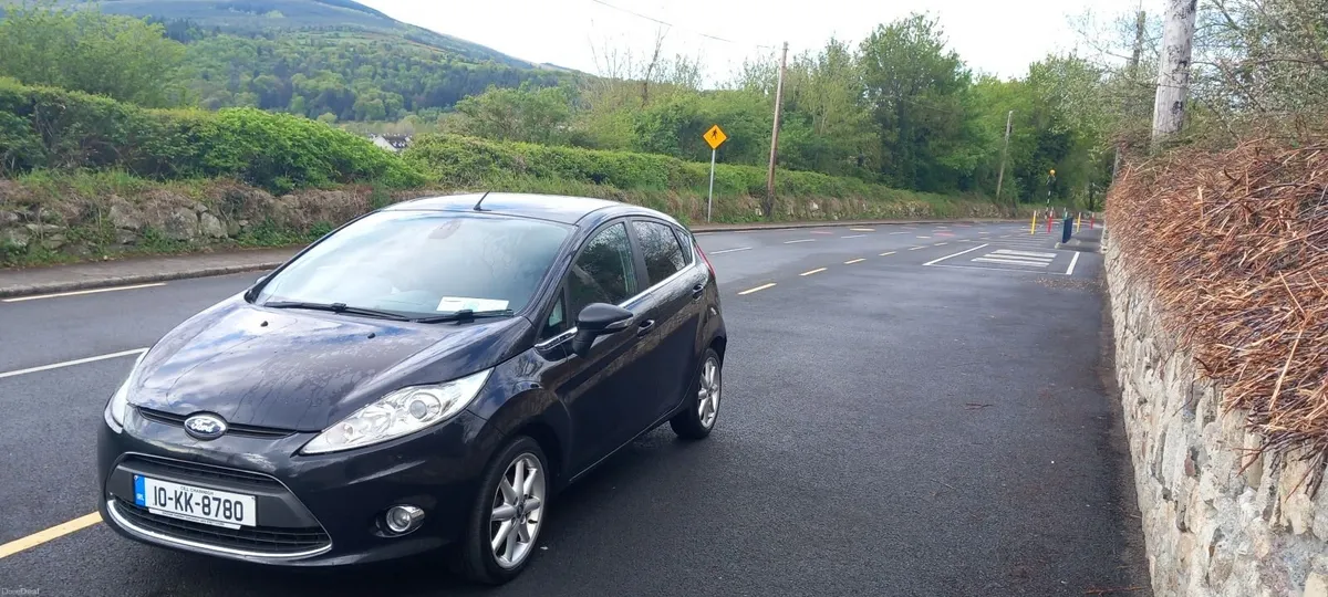 Ford Fiesta 2010 - Image 3