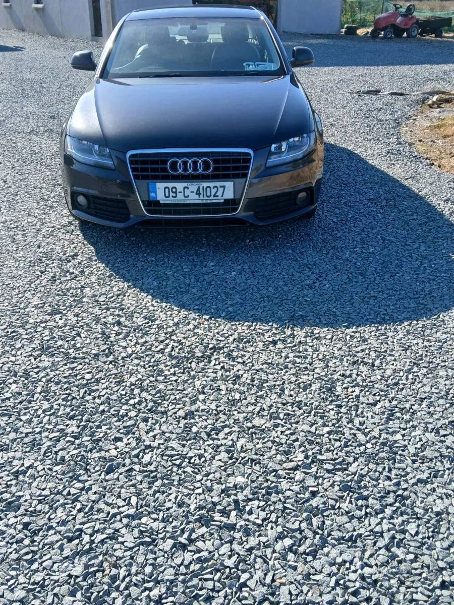 Audi a4 - Image 1