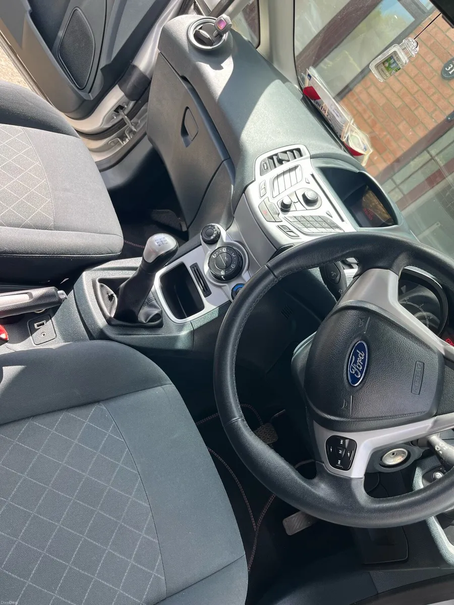 Ford fiesta 1.2 - Image 3