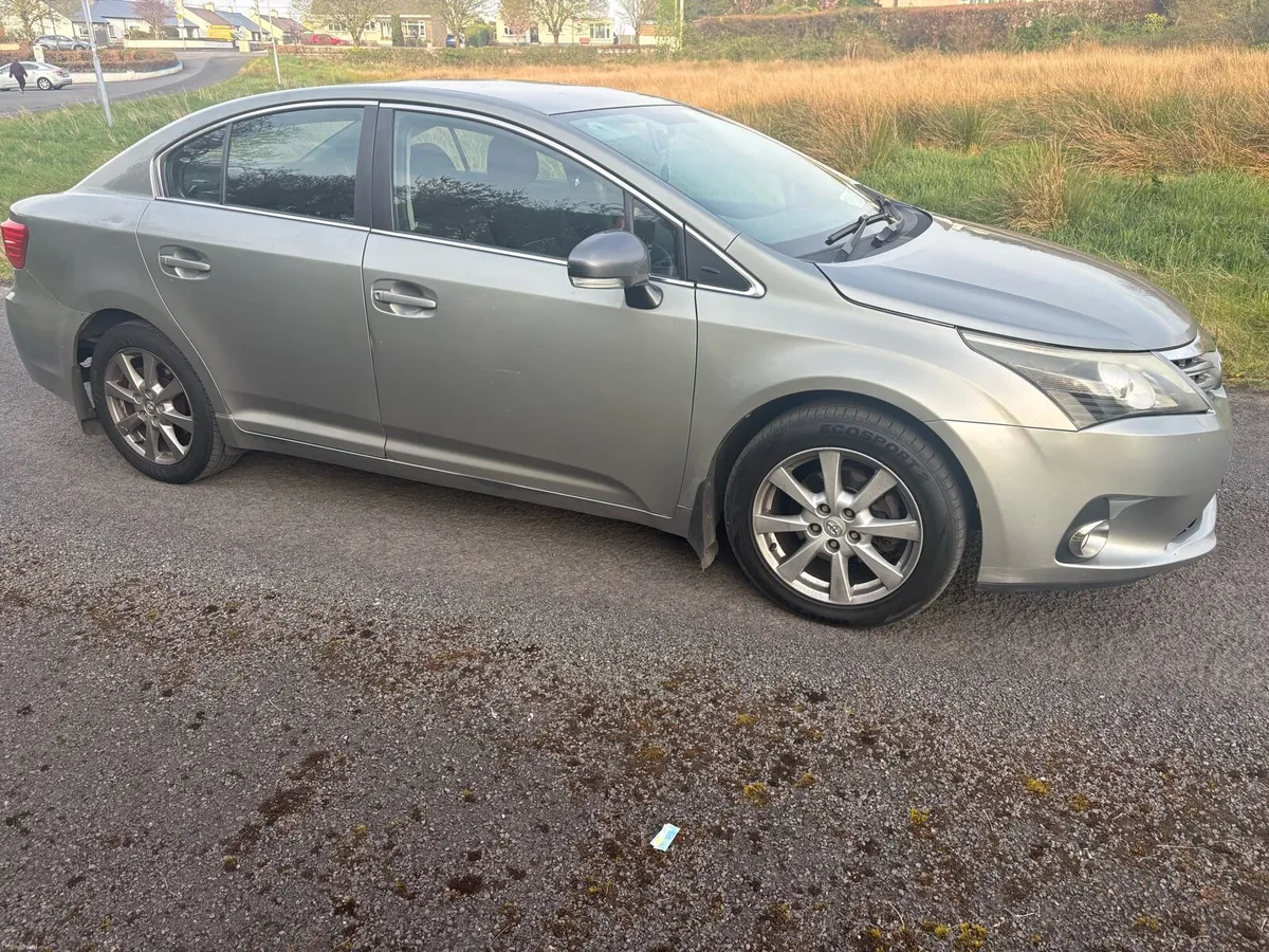 2012 Toyota Avensis 2.0 D4D - Image 4