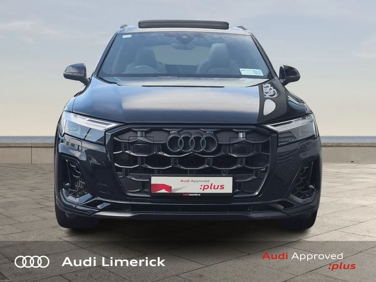Audi Q7 60 PHEV TFSIE Q COMPETITION 490PS - Image 3