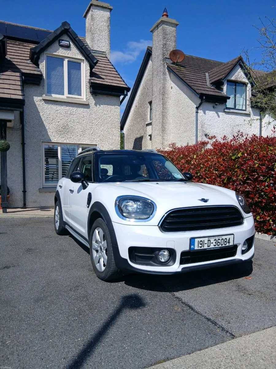 Mini Countryman - Image 1