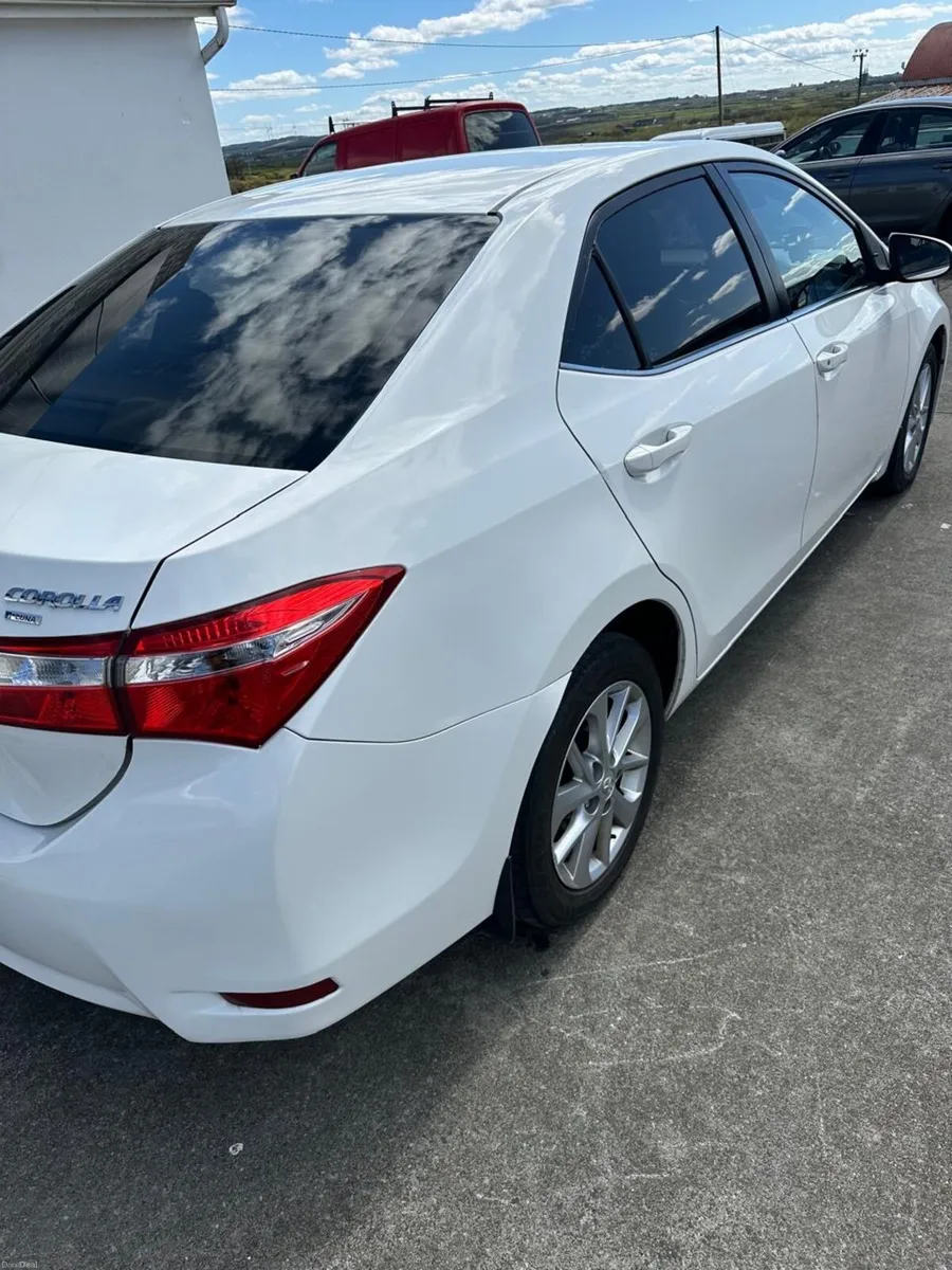 Toyota Corolla - Image 3