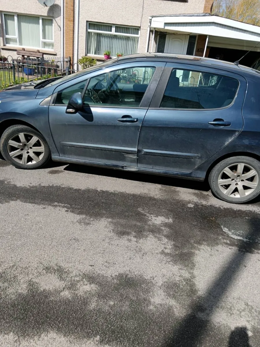 Peugeot 308 - Image 3