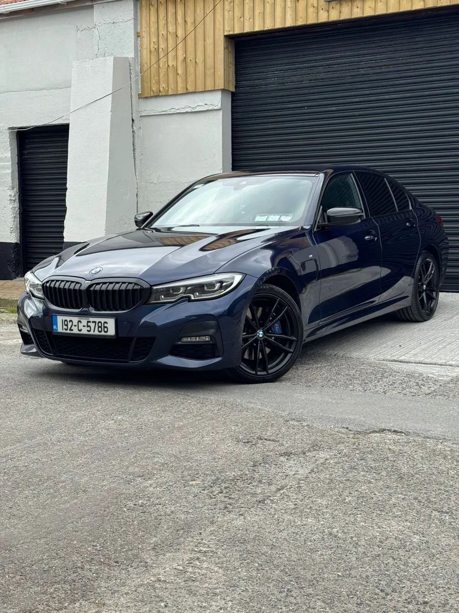 BMW 3-Series (192) LOW KM’S - Image 1