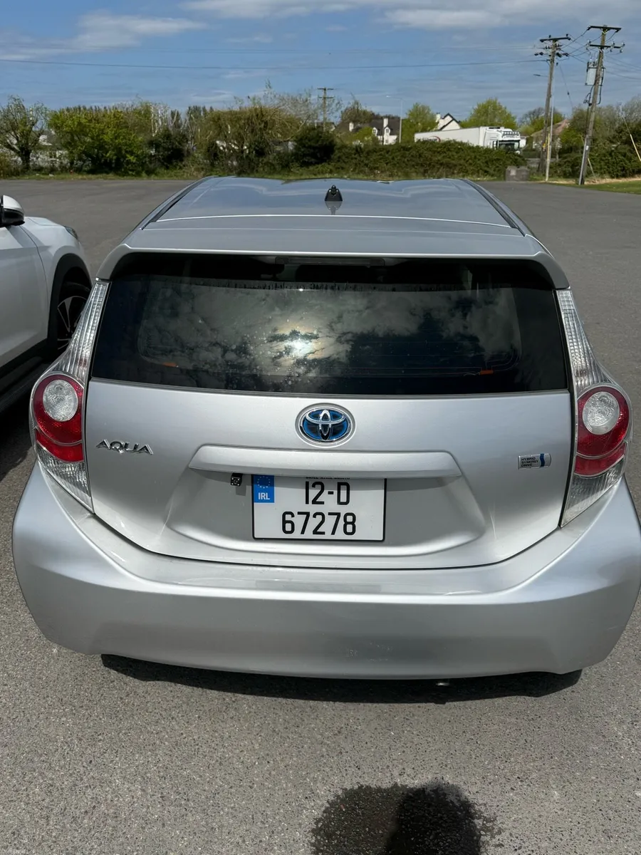 Toyota Aqua hybrid - Image 1