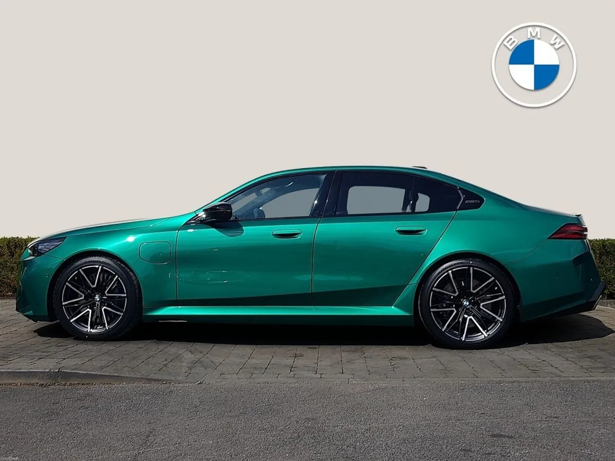 BMW M5 4.4 - Image 4