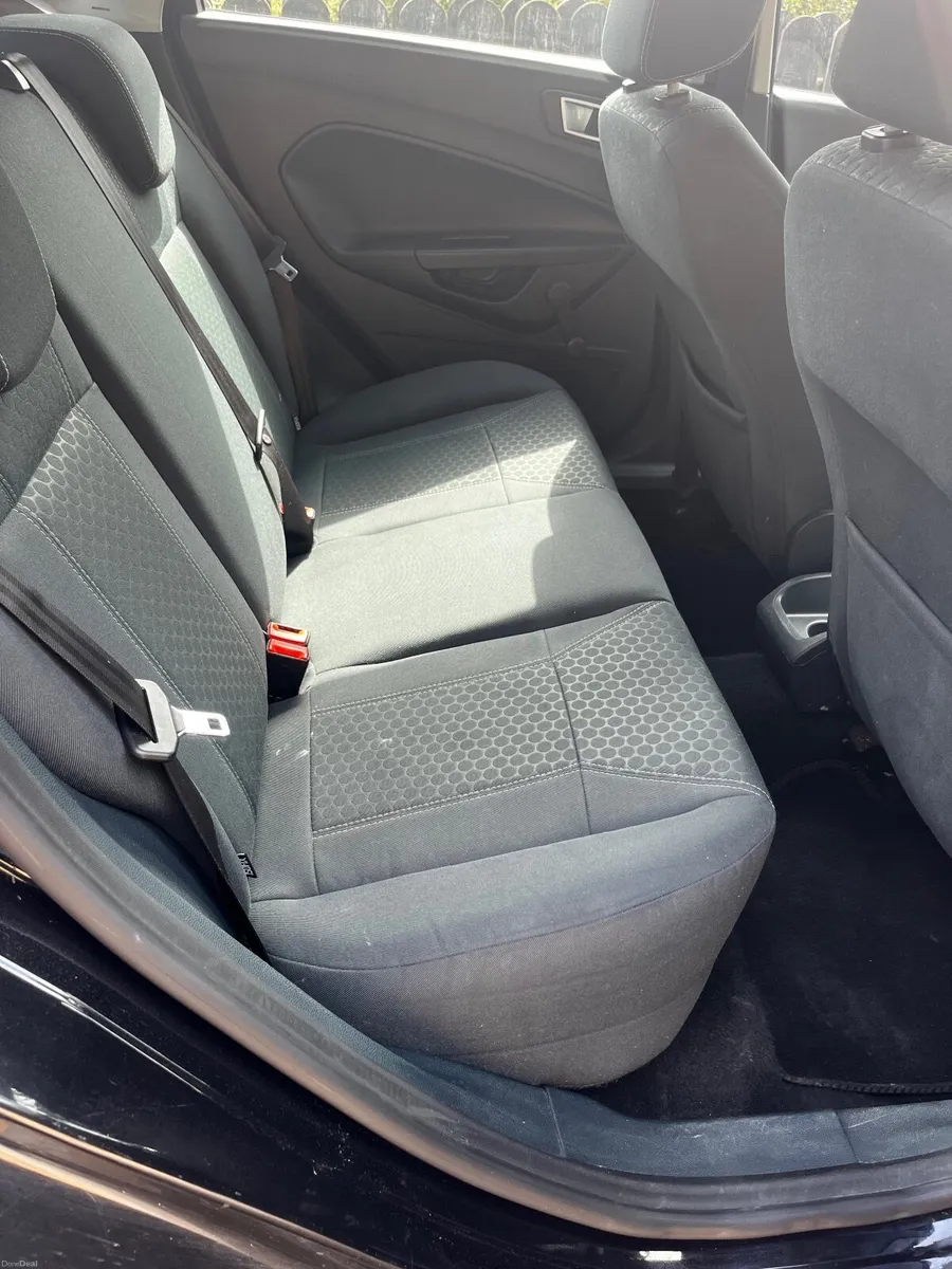 Ford Fiesta 2012 - Image 4