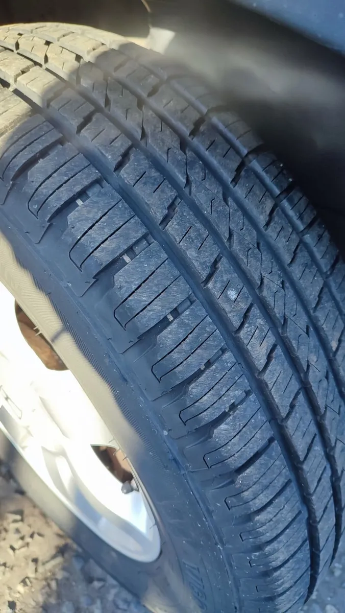 Honda CR-V NEW NCT 03.27  Tax 06.26 - Image 2