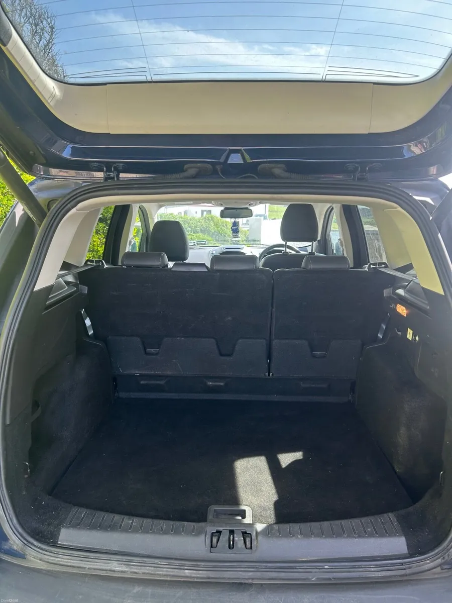 Ford Kuga 2017 - Image 2