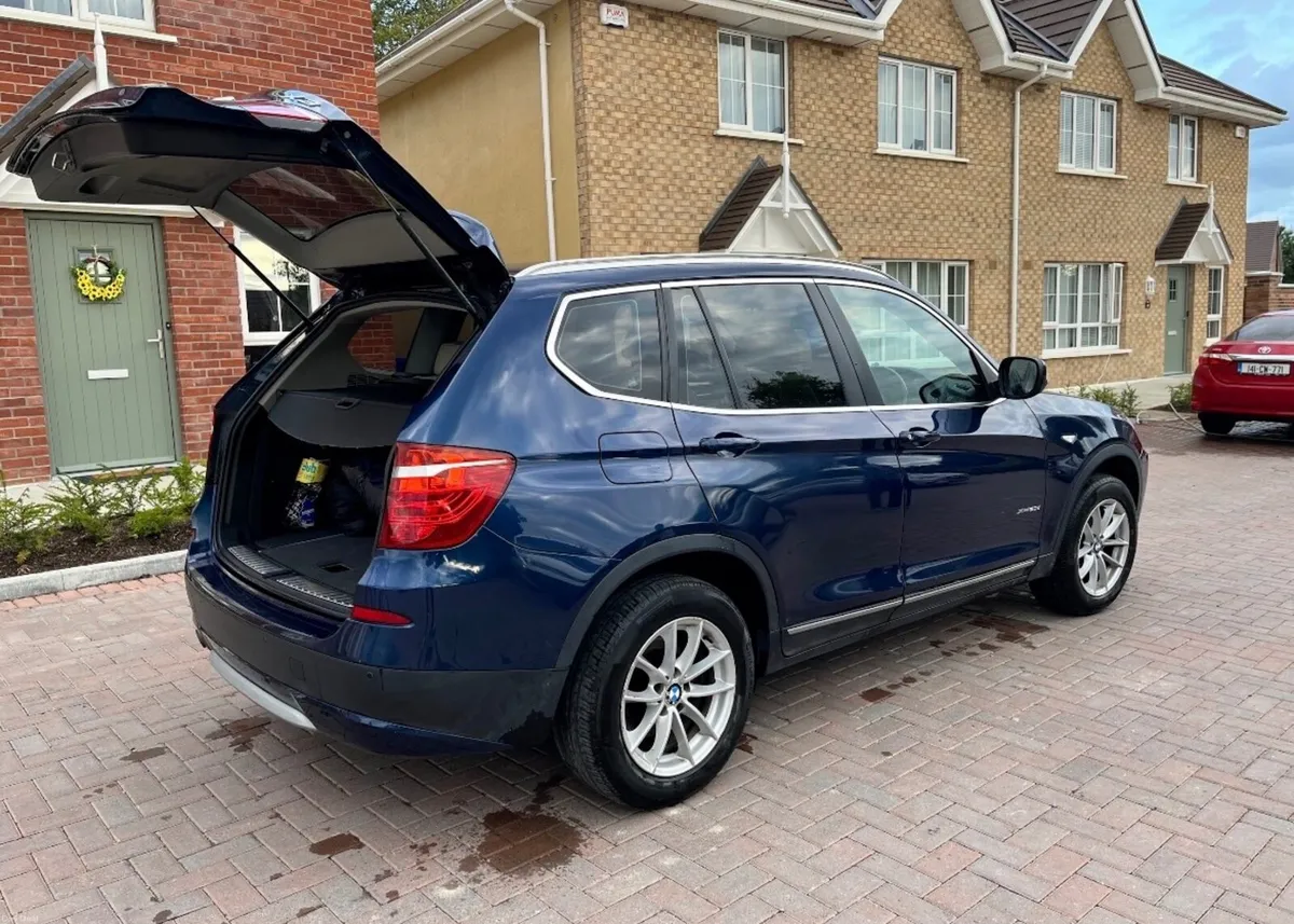 BMW X3 2012 - Image 2