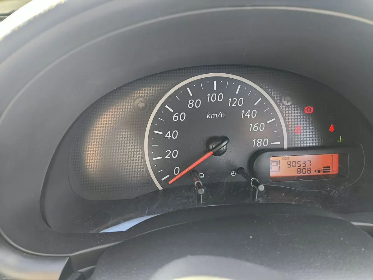 Nissan March 2013 - Image 2