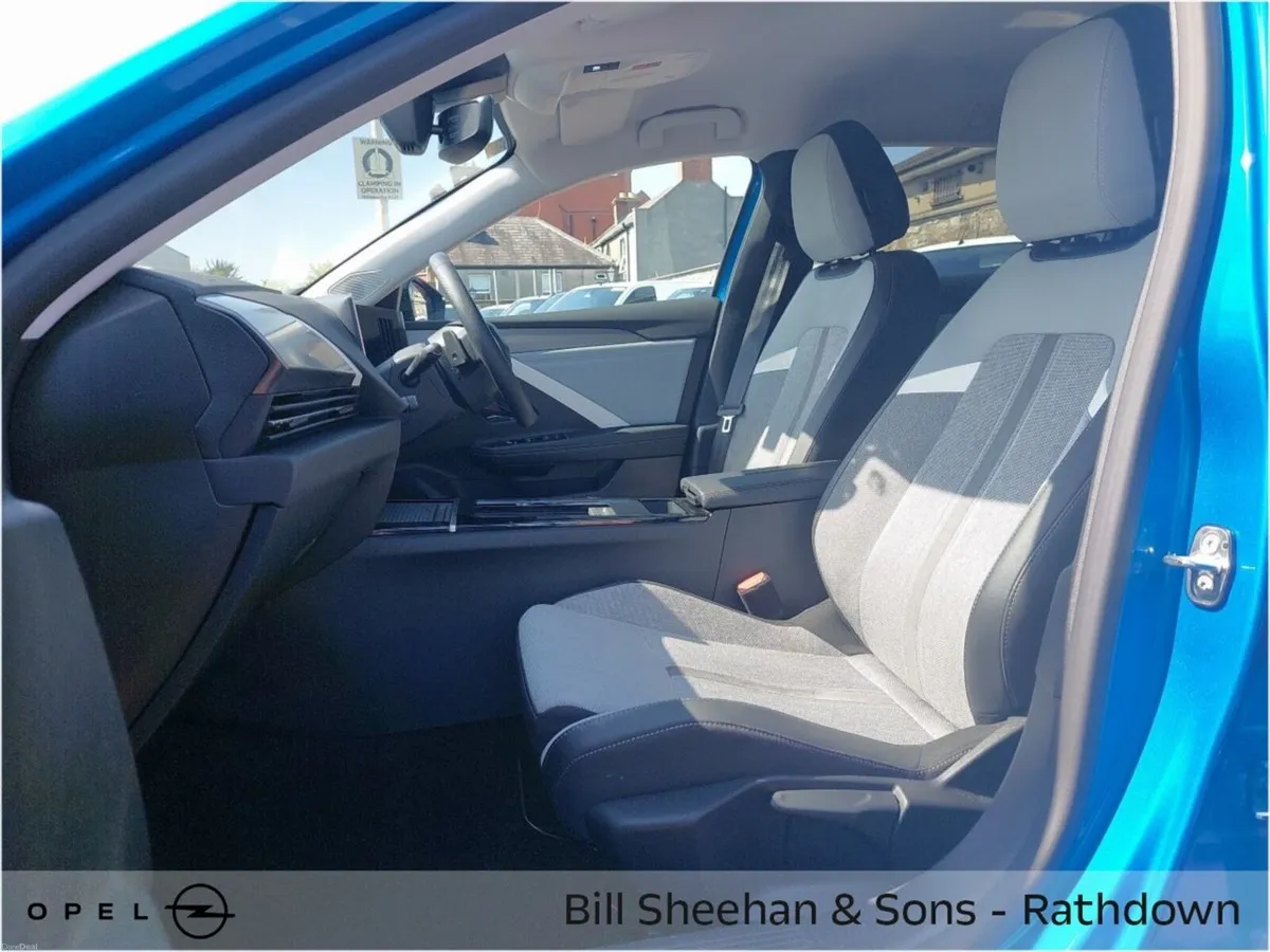 Opel Astra Elegance 1.5 Turbo D 130PS 8 Speed Auto - Image 4