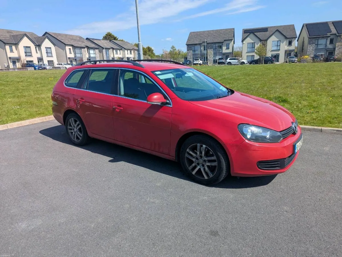 2010 VOLKSWAGEN GOLF ESTATE - Image 1