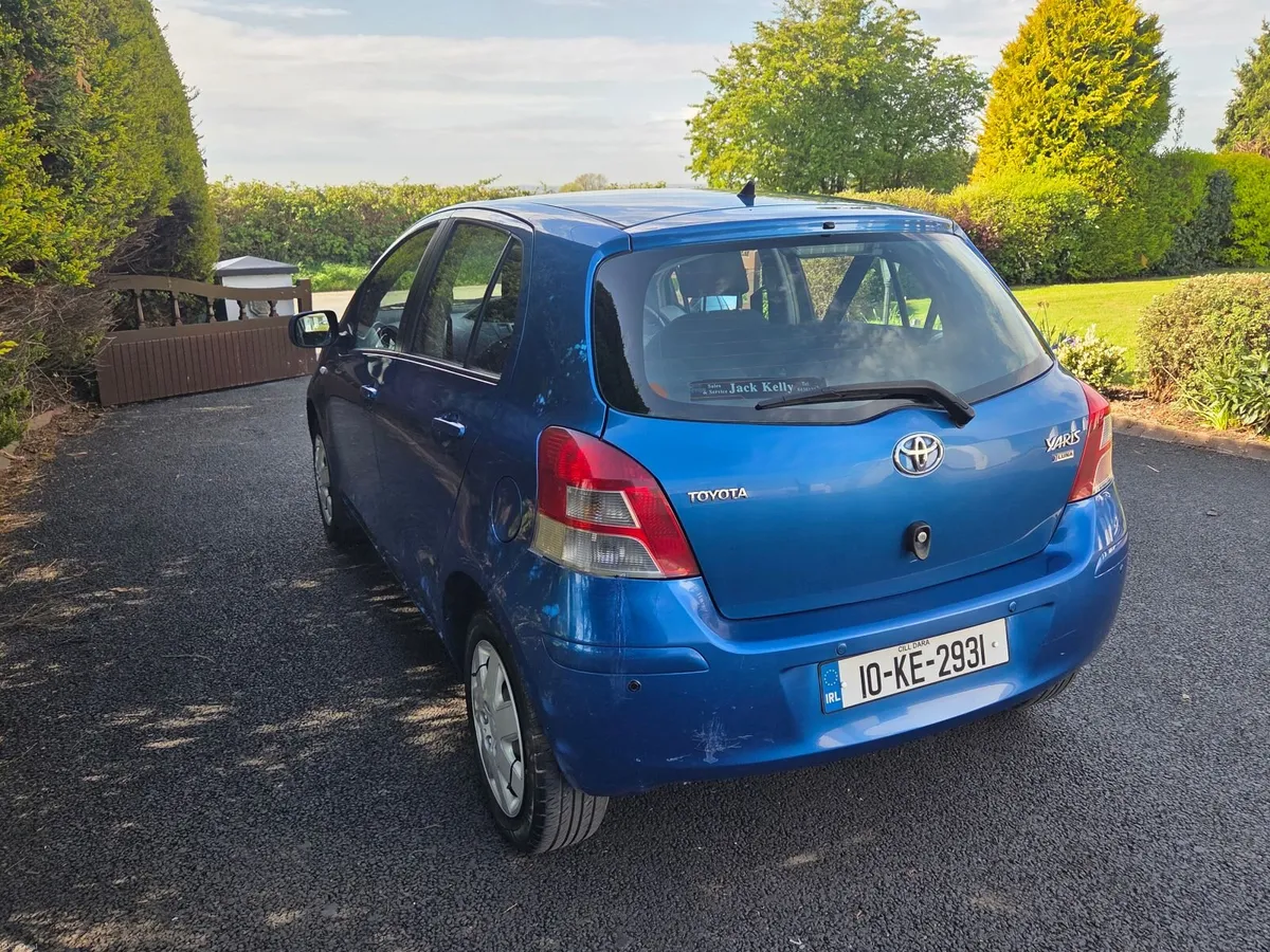 Toyota Yaris 2010 - Image 3