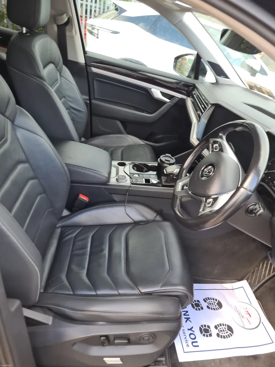 Volkswagen Touareg 2018 Automatic v6 - Image 3