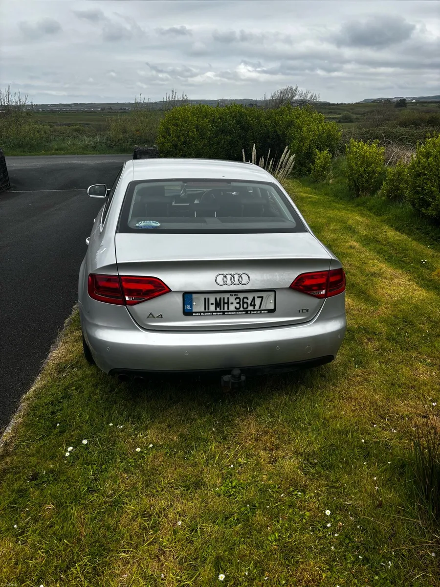 2011 Audi - Image 4