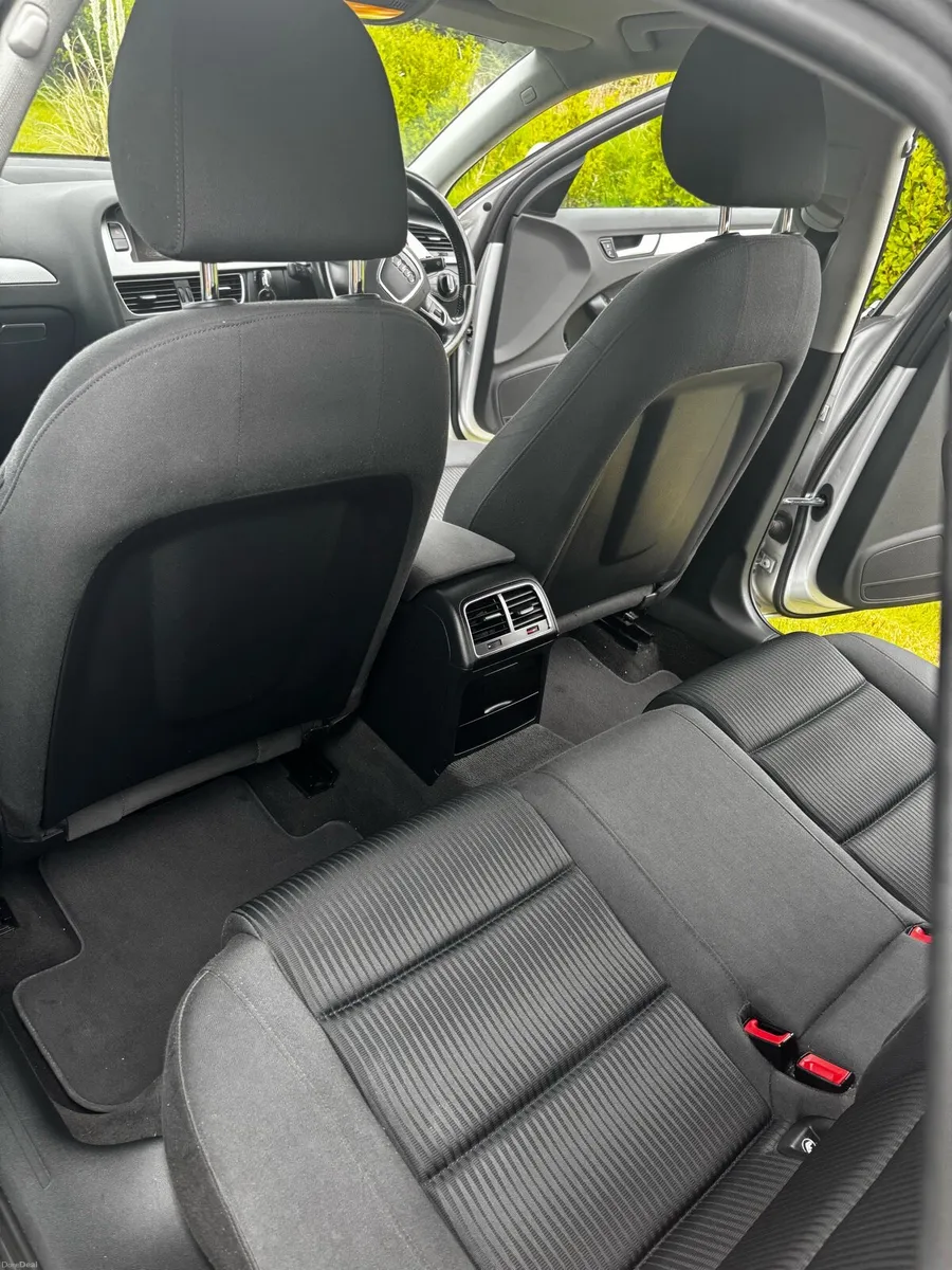 2011 Audi - Image 6
