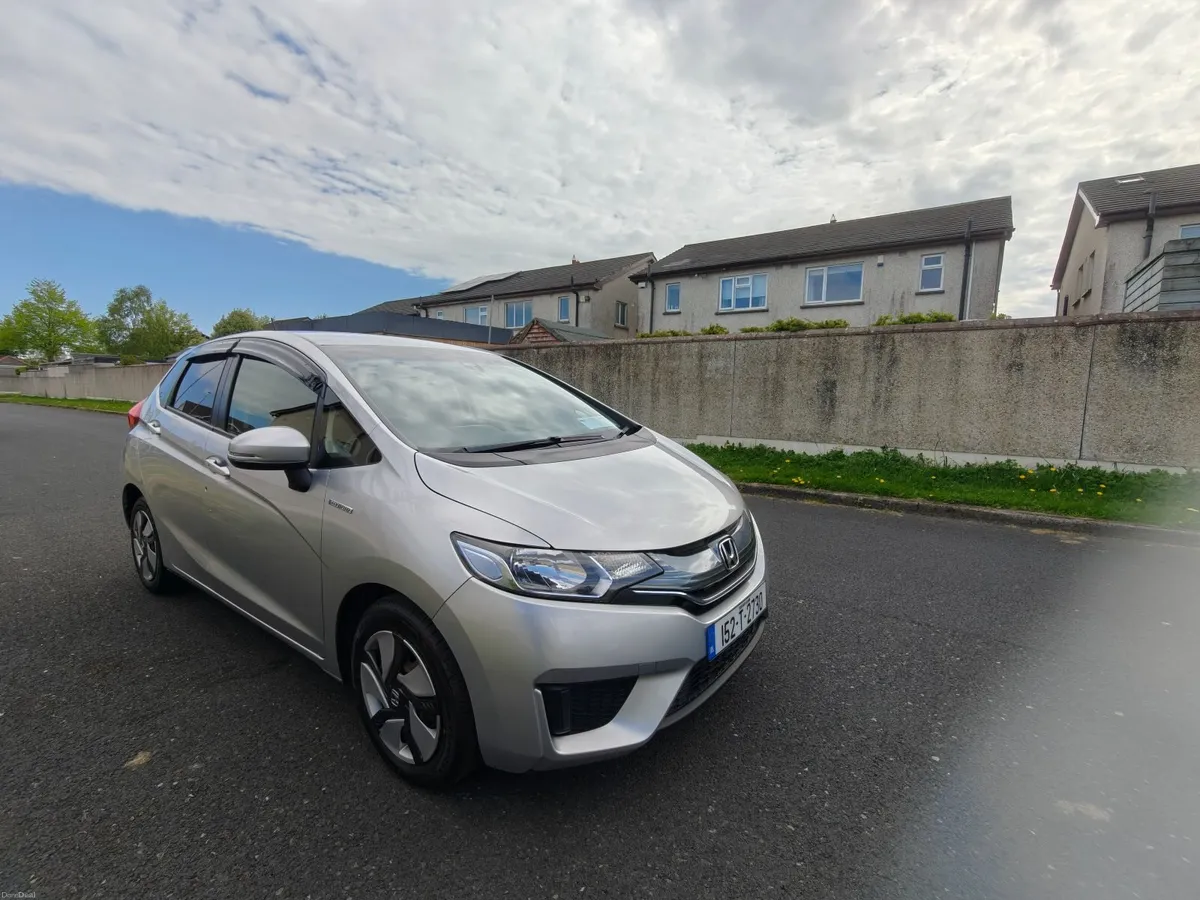 Honda Fit 2015 NEW NCT LOW MILEAGE Mint Condition - Image 4