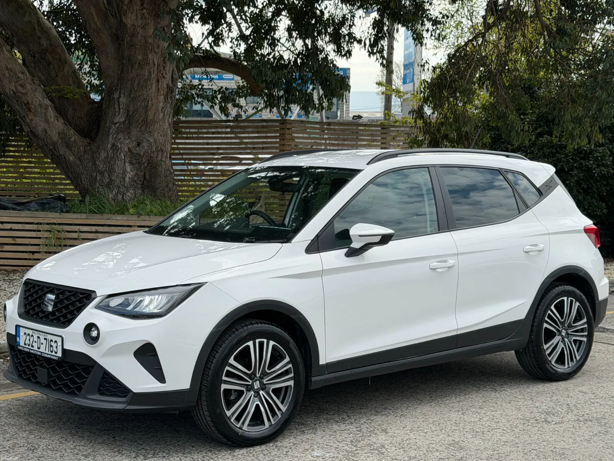 2023 SEAT Arona..REAR PARKING SENSORS - Image 3